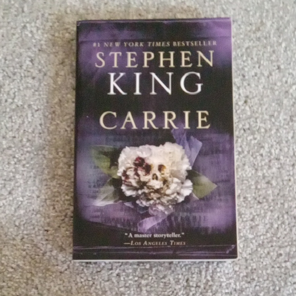 Stephen King 'Carrie' Paperback Book